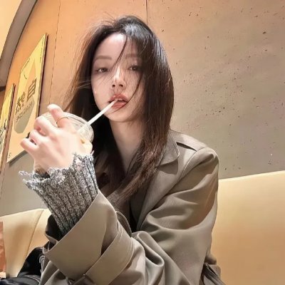 世界第一群交会 海报